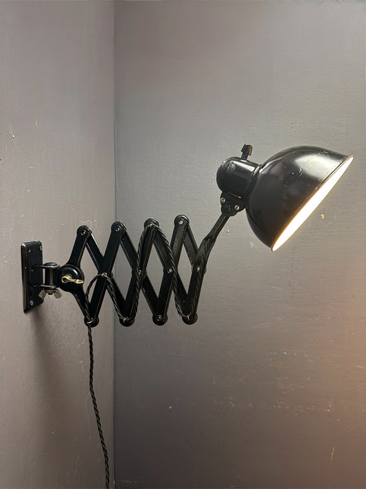 1940s Kaiser Idell Model 6718 Scissor Lamp