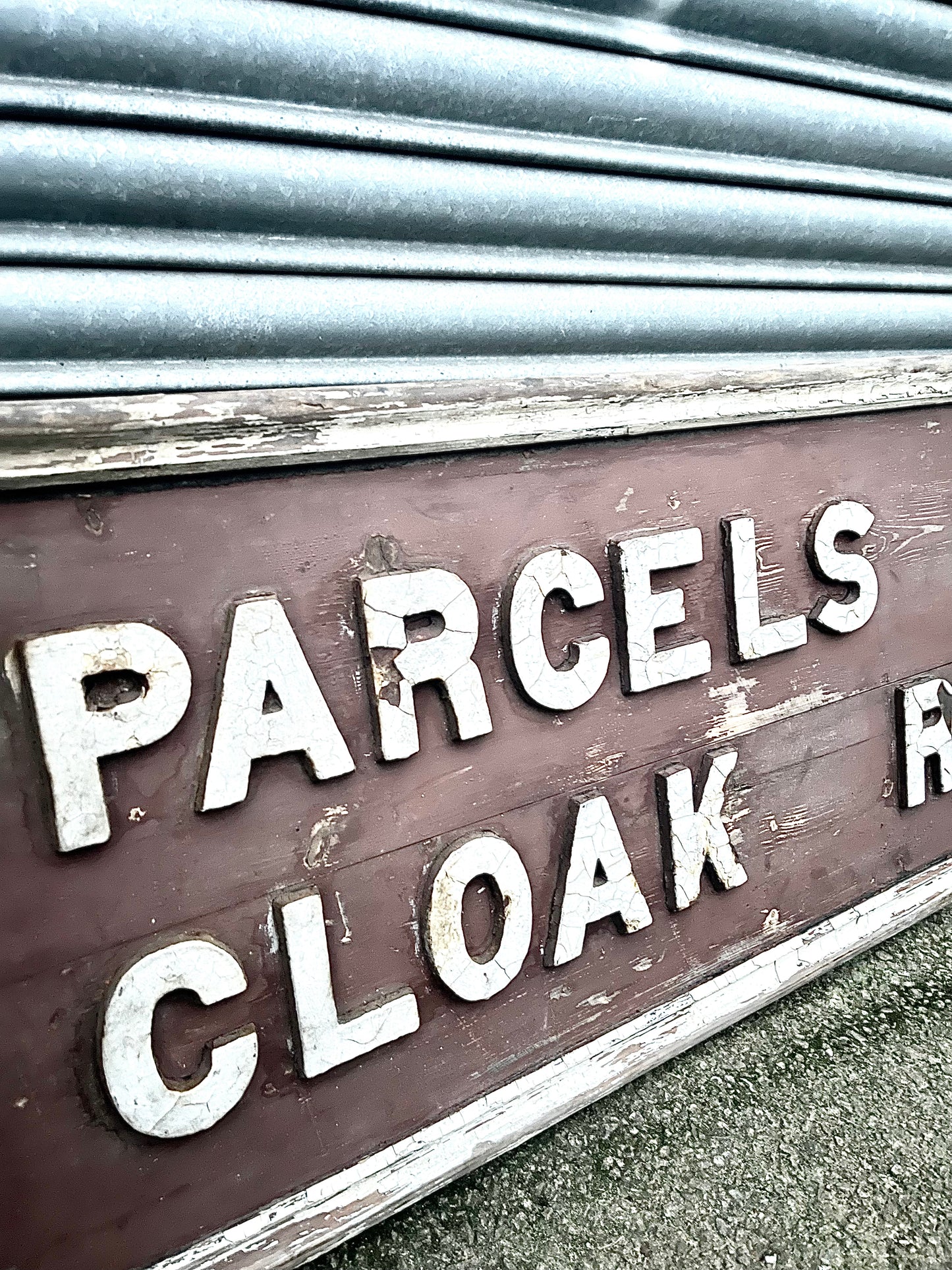 Large Early 1900s GWR Very Large Cloak Room Sign