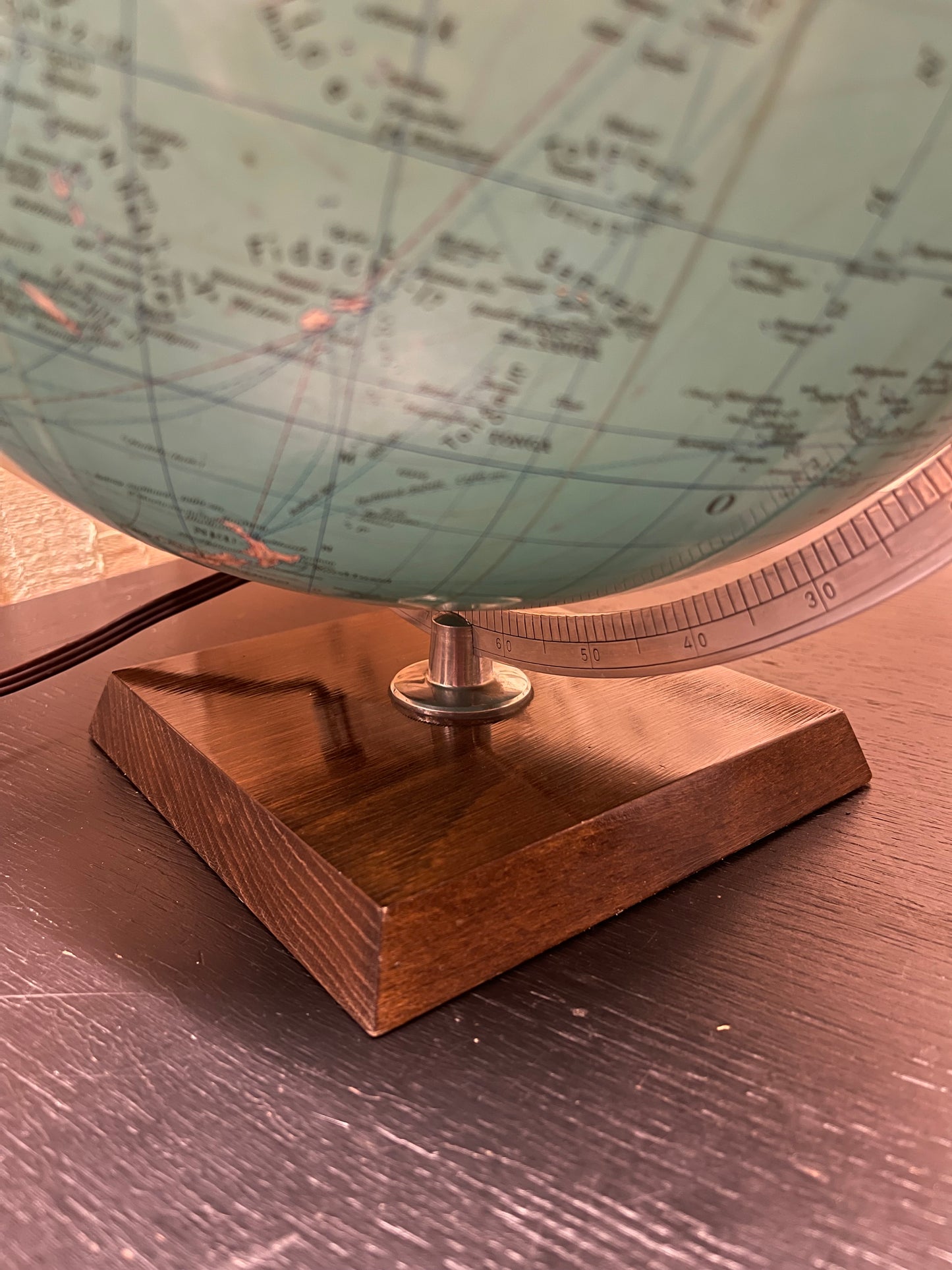 Vintage 1960s Columbus Duo Glass Globe Lamp