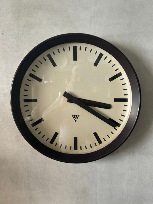 Large Czech 1950s Bakelite Office / Factory Clocks By Pragotron