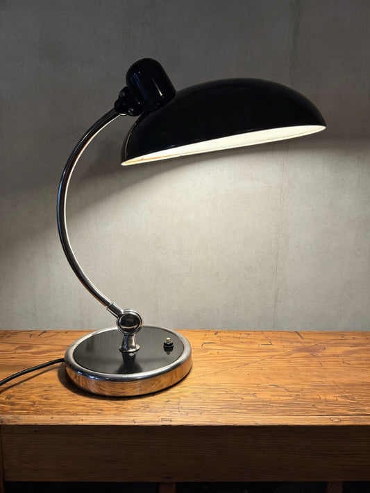 Model 6631 President Table Lamp By Kaiser Idell