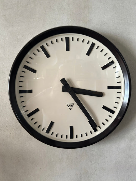 Large Czech 1950s Bakelite Office / Factory Clocks By Pragotron