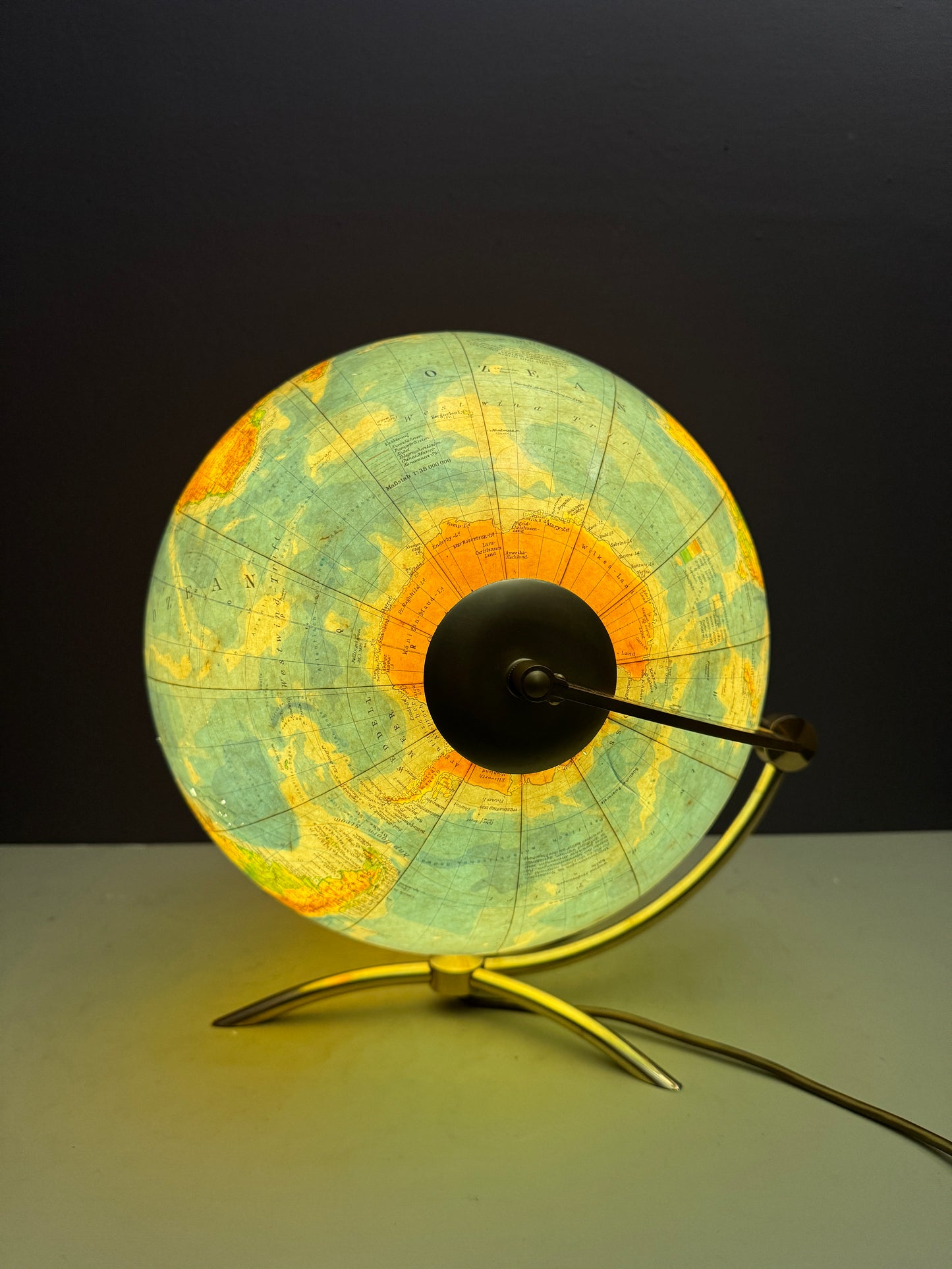 Vintage Rare 1960s Bi Directional Columbus Duo Glass Globe Lamp