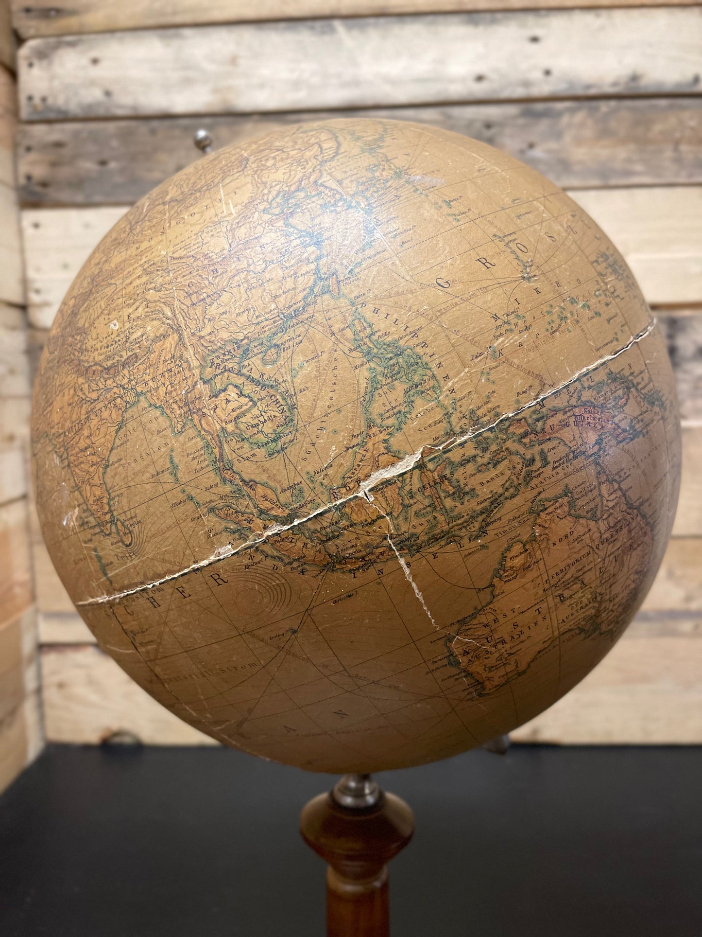 Dietrich Reimers German Antique Earth Globe Berlin 1920