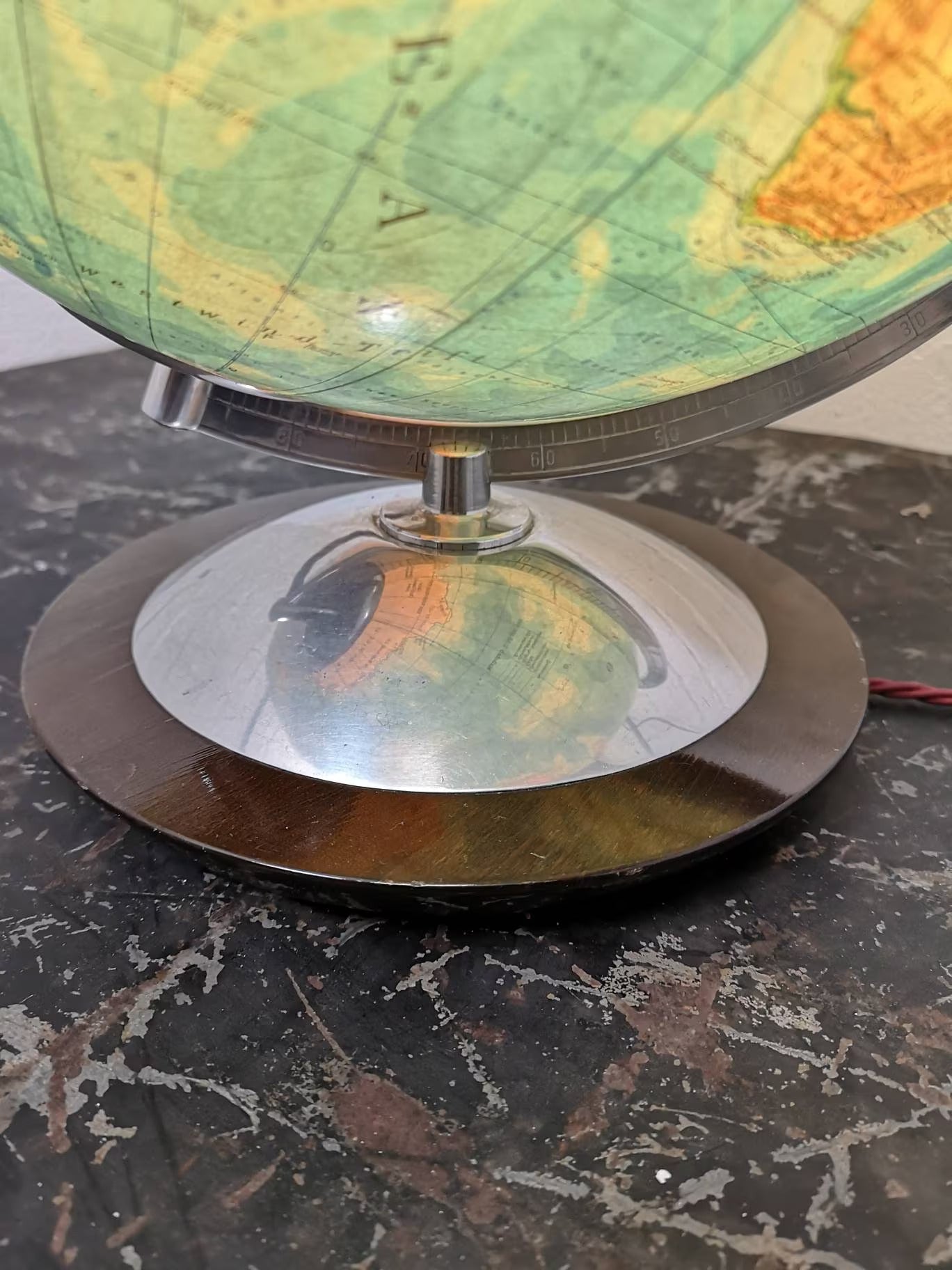 Vintage 1960s Columbus Duo Glass Globe Lamp