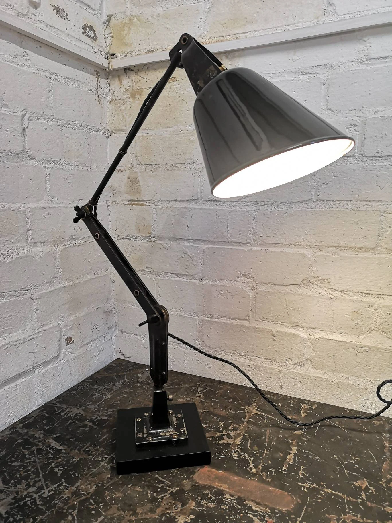 1930s Waligraph Zonalite Task Lamp