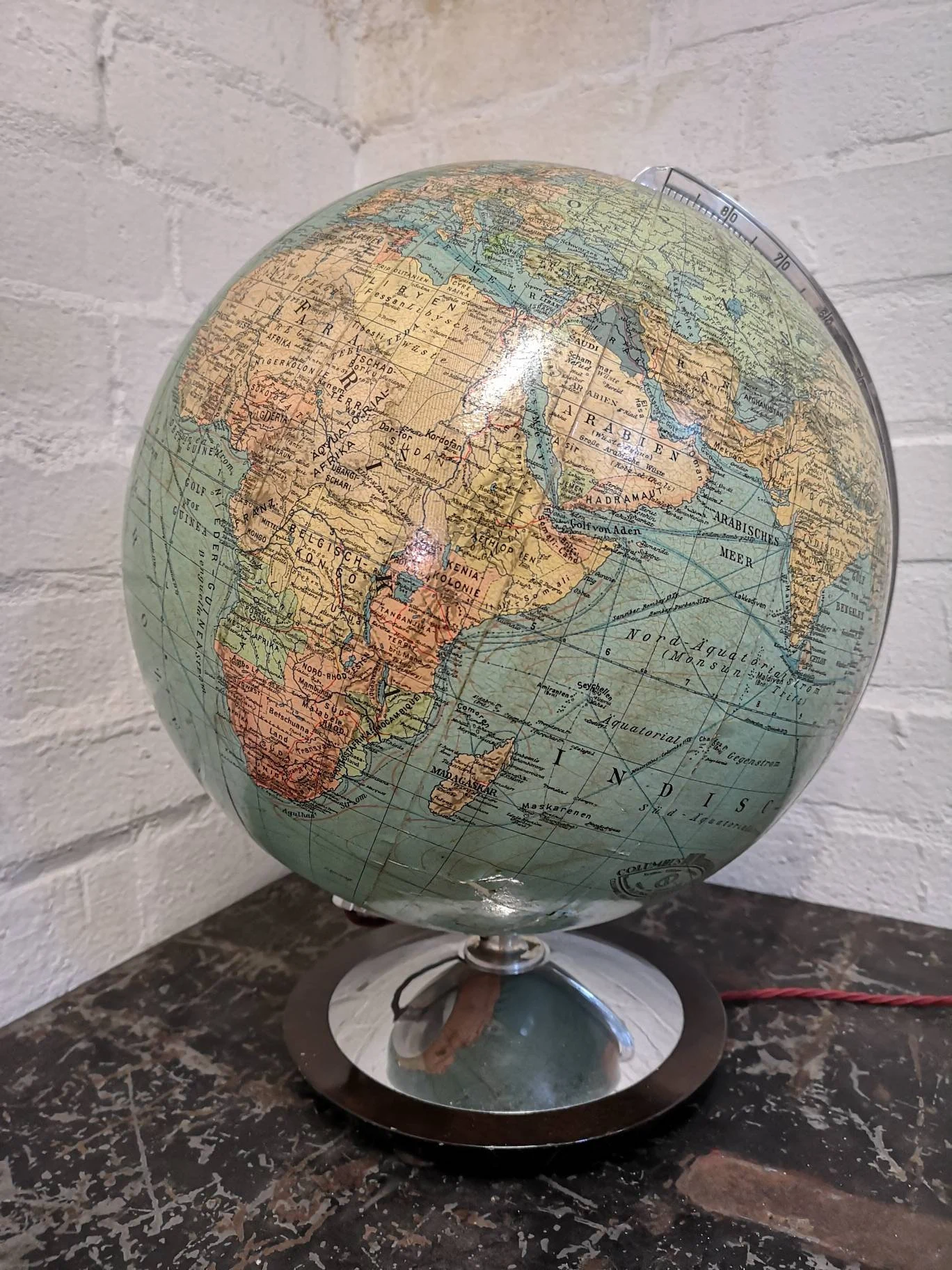 Vintage 1960s Columbus Duo Glass Globe Lamp