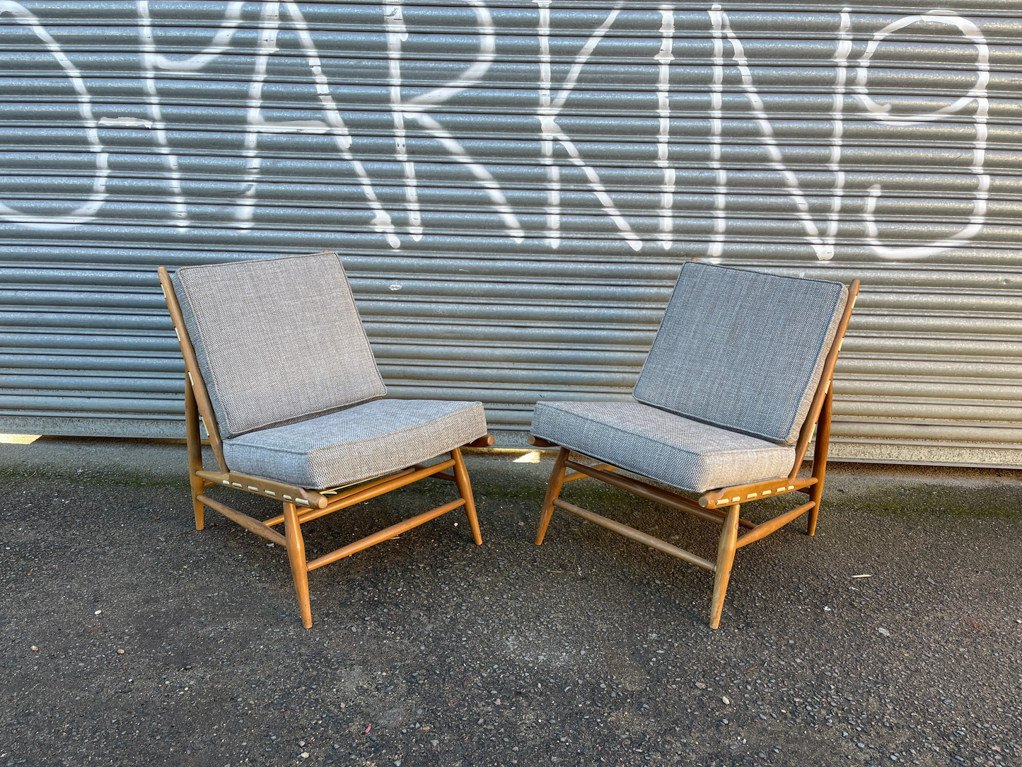 English 1960s Pair Of Ercol 427 Easy Chairs
