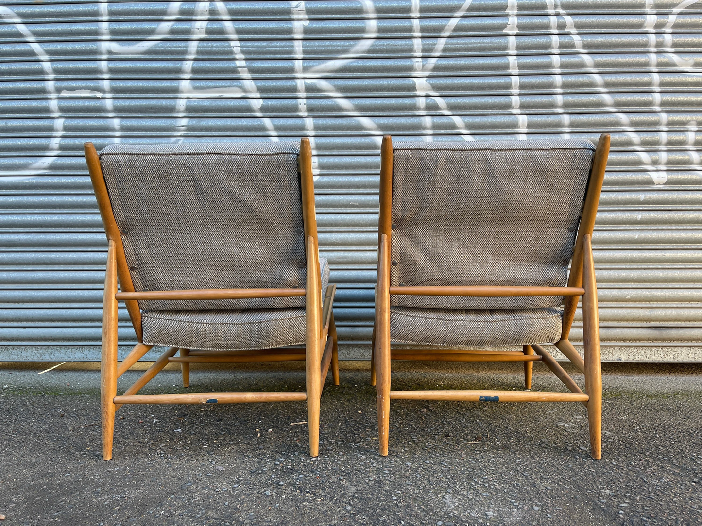 English 1960s Pair Of Ercol 427 Easy Chairs