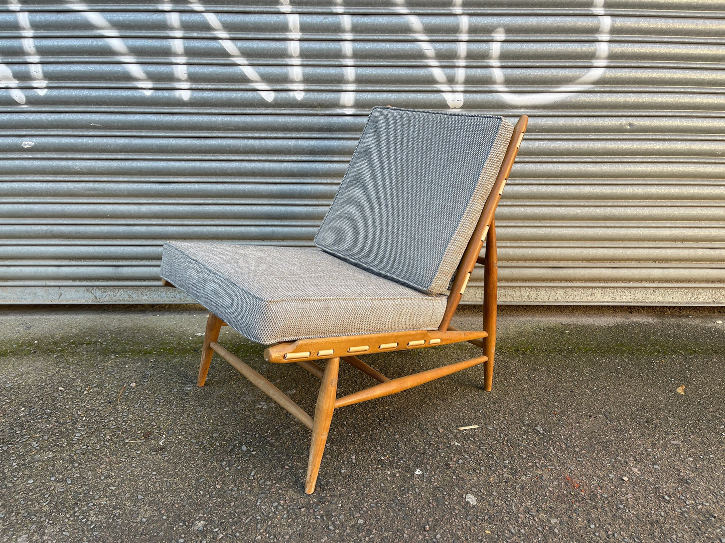 English 1960s Pair Of Ercol 427 Easy Chairs