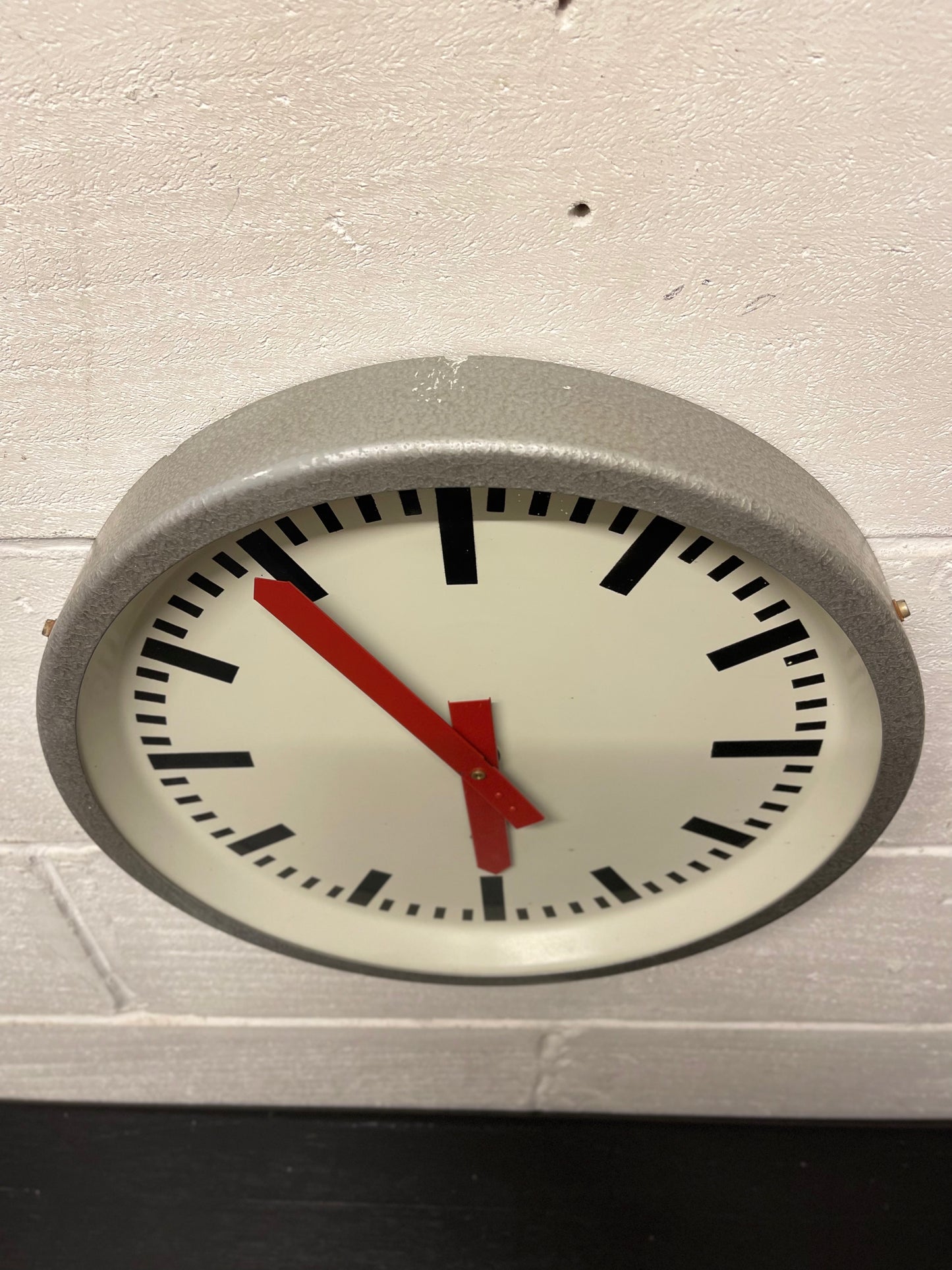 1960s East German Clock By GW ( Geratewerk Liepzig )