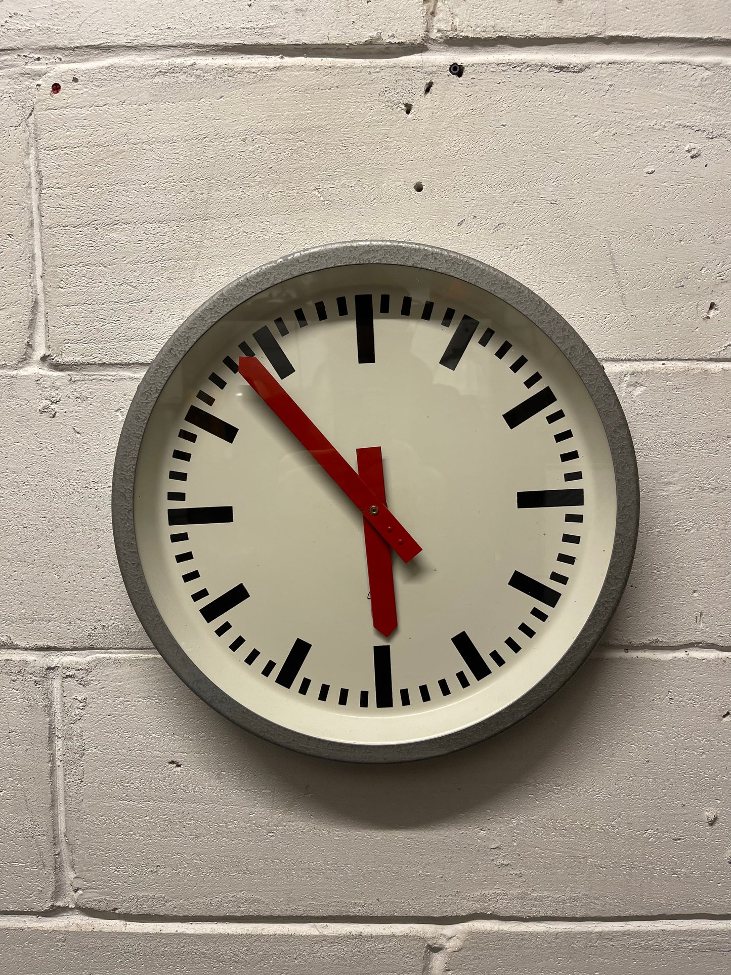1960s East German Clock By GW ( Geratewerk Liepzig )
