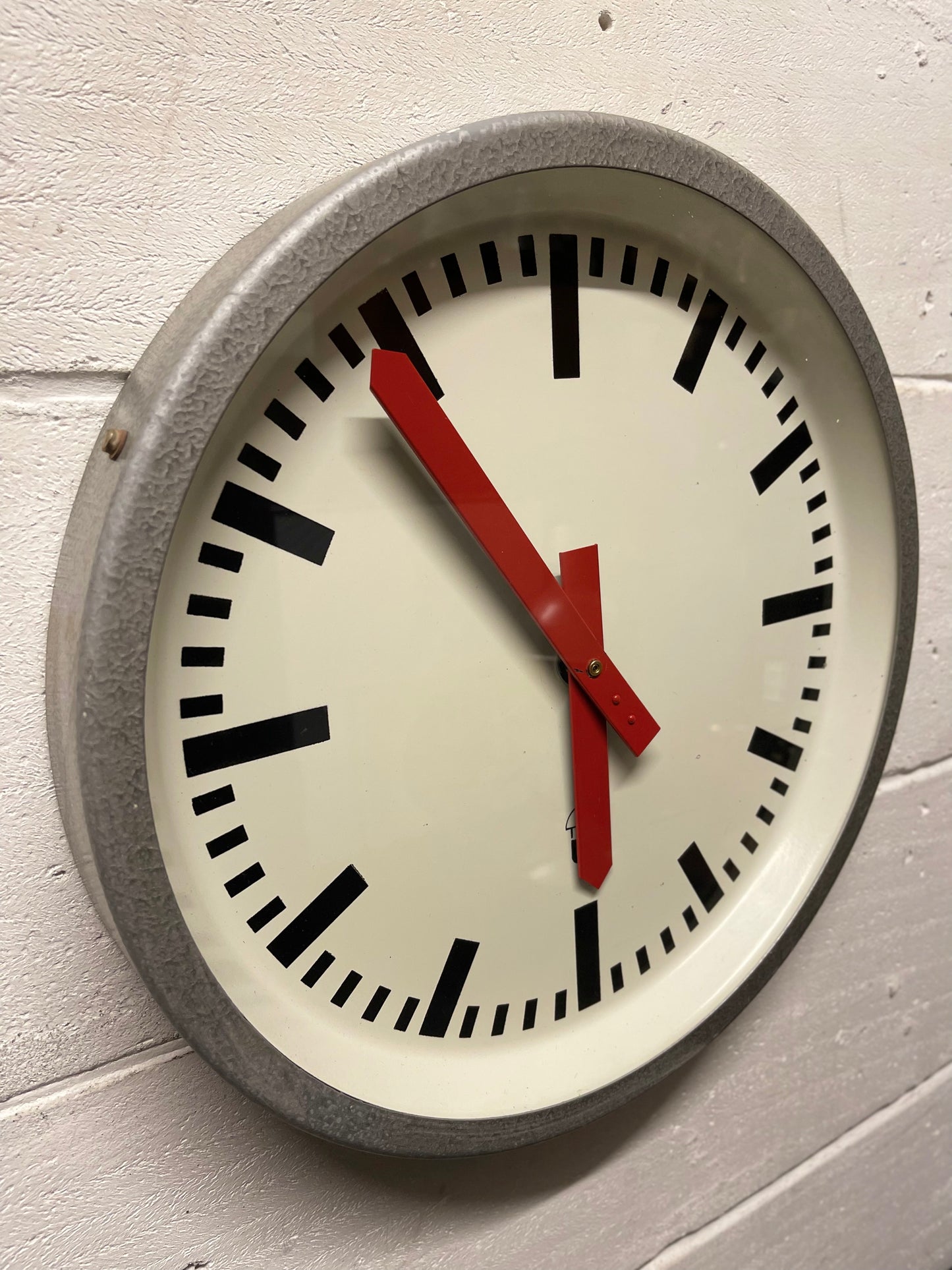 1960s East German Clock By GW ( Geratewerk Liepzig )
