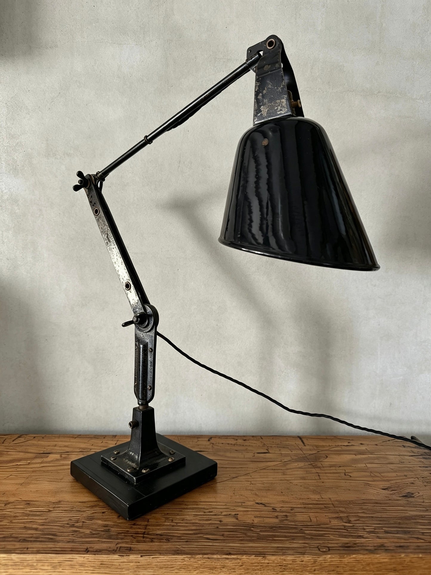 1930s Waligraph Zonalite Task Lamp