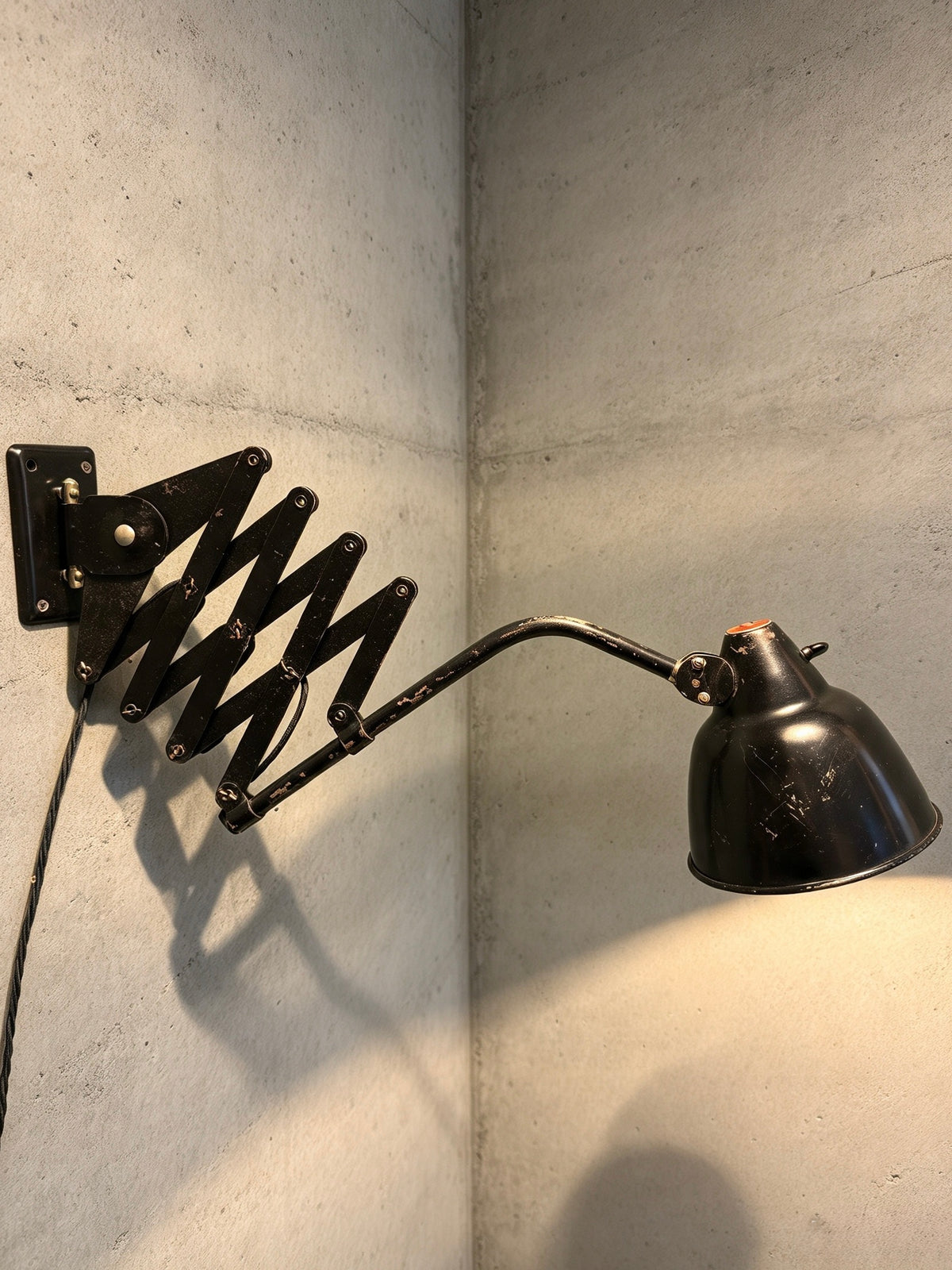 1940s Industrial Scissor Lamp By Helo Leuchten
