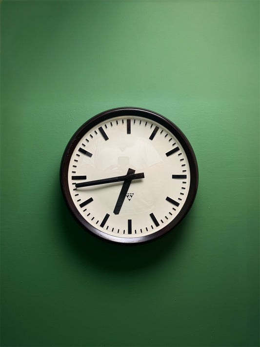 Large Czech 1940s Bakelite Office / Factory Clocks By Pragotron