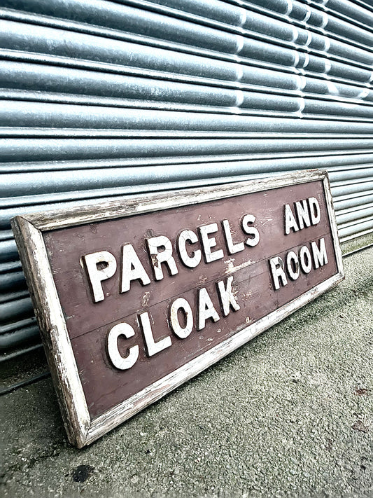 Large Early 1900s GWR Very Large Cloak Room Sign