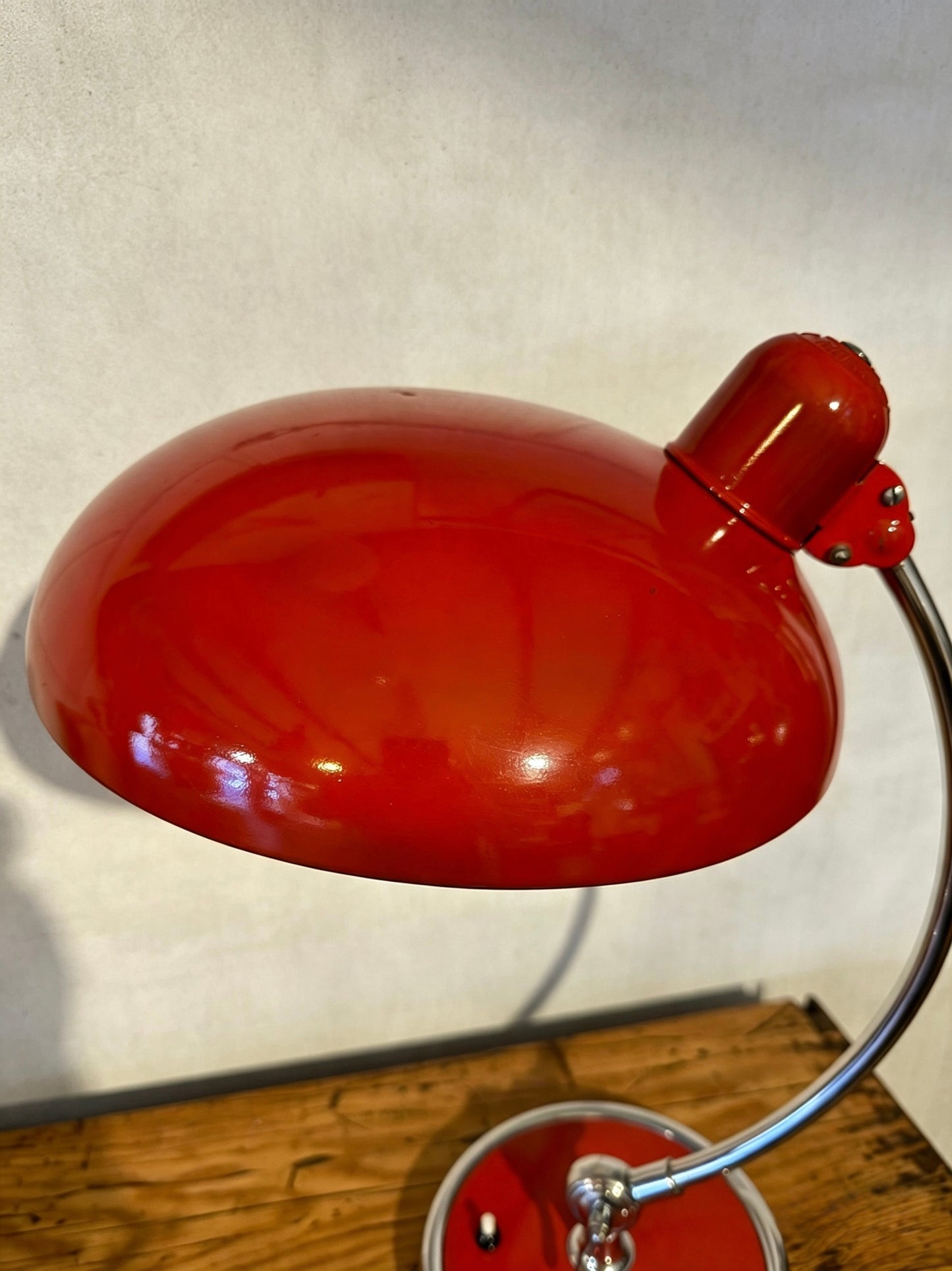 Model 6631 President Table Lamp By Kaiser Idell