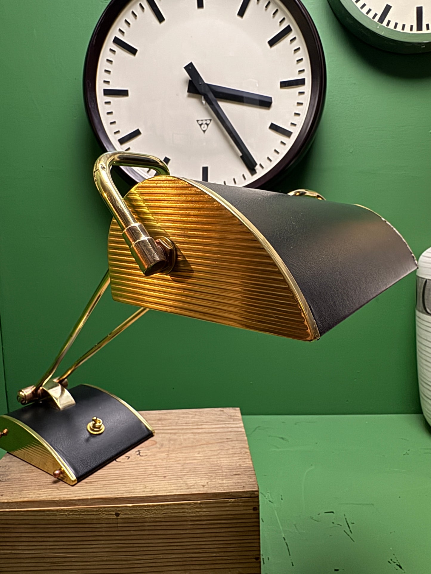 Original 1940s Desk Lamp By Eileen Gray For Jumo