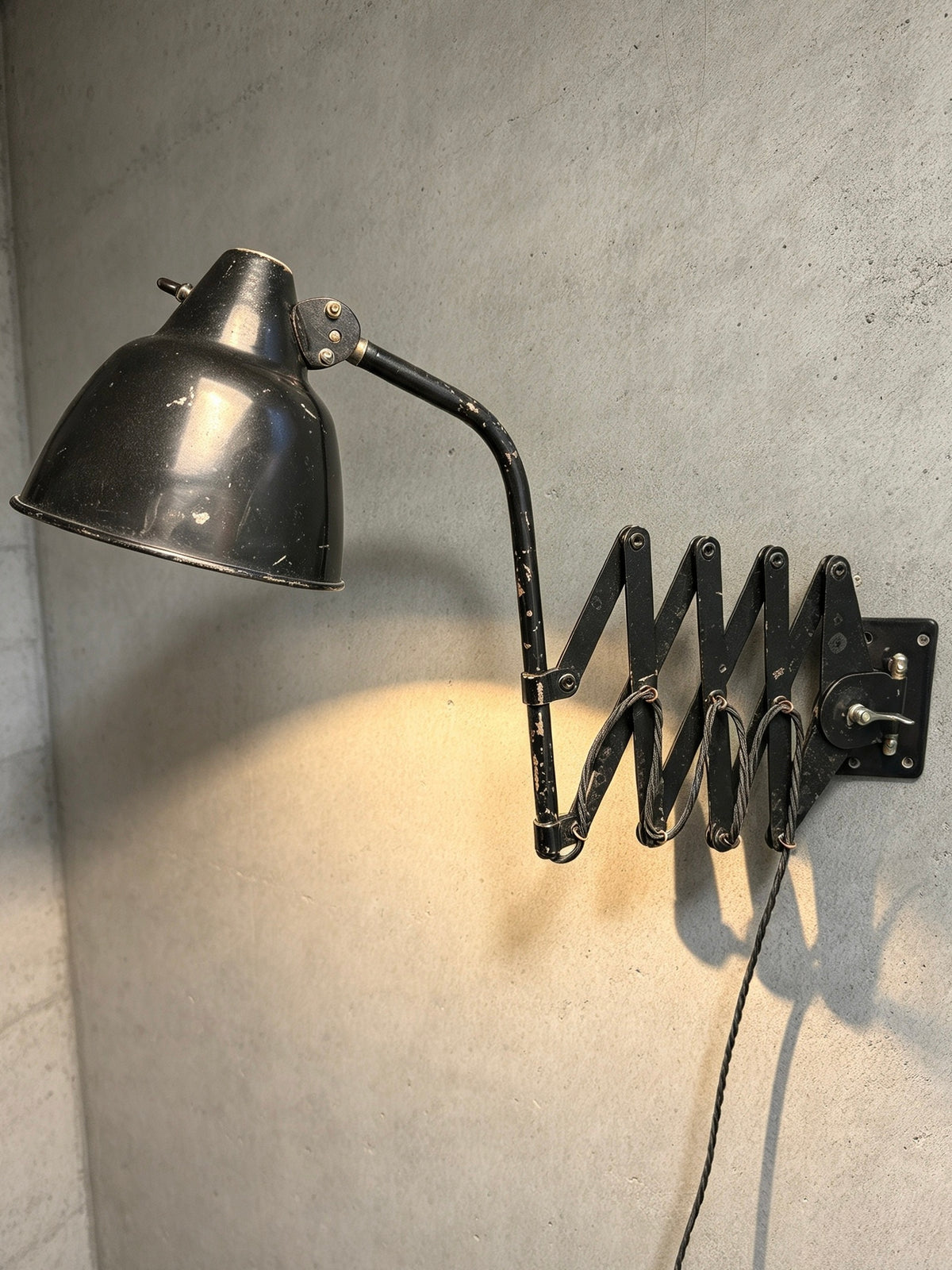 1940s Industrial Scissor Lamp By Helo Leuchten