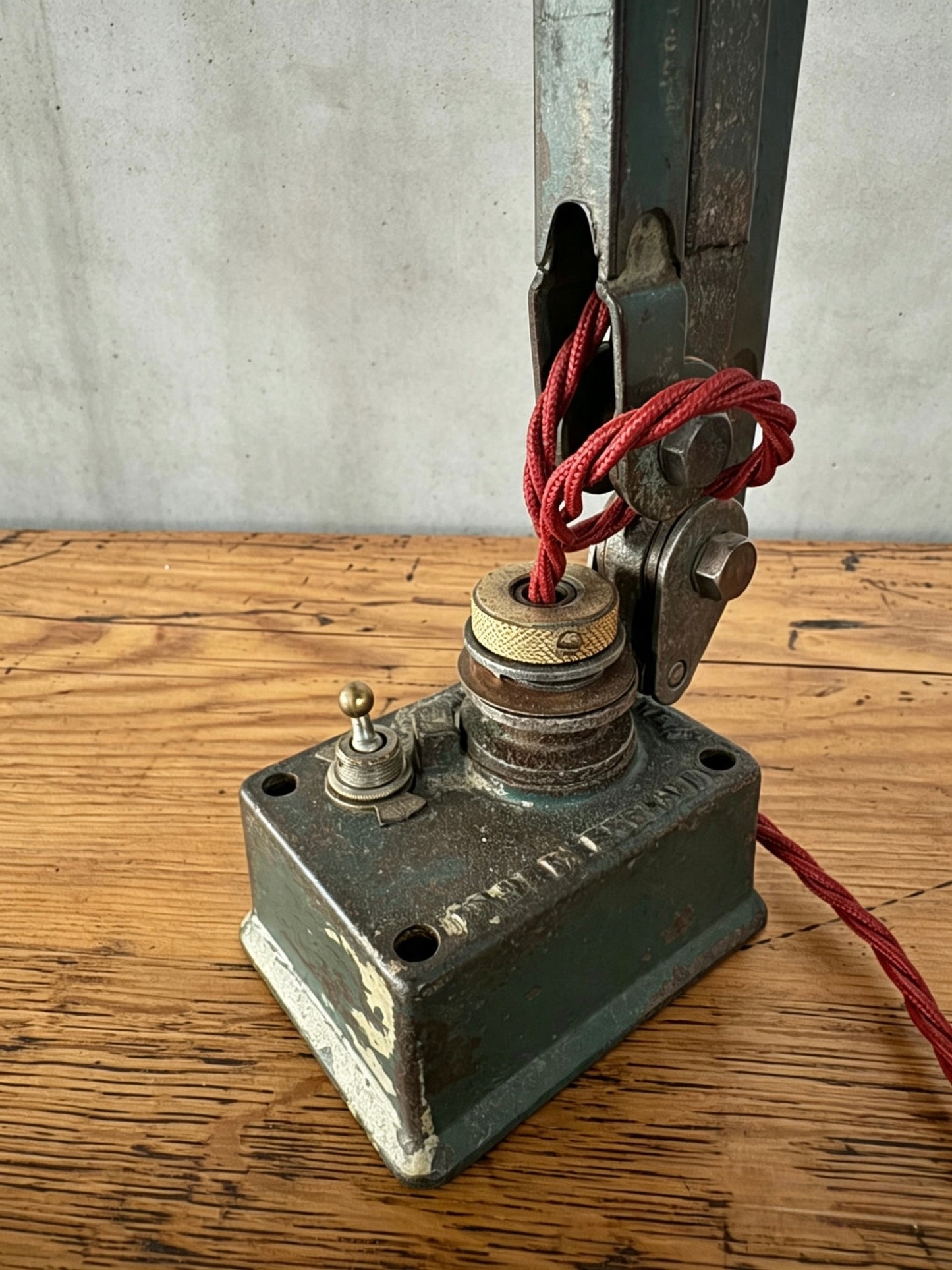 1930s Wall / Worktop Machinists Lamp By Simplex