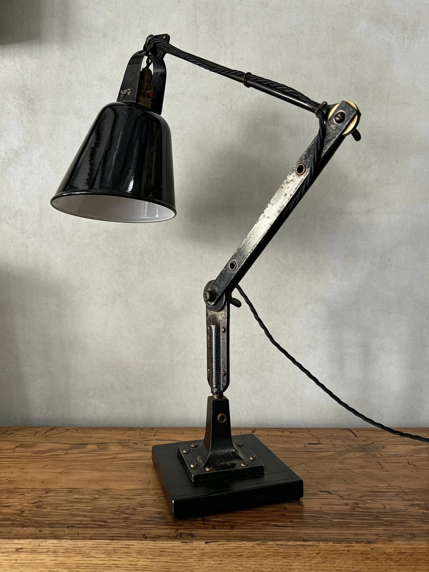 1930s Waligraph Zonalite Task Lamp