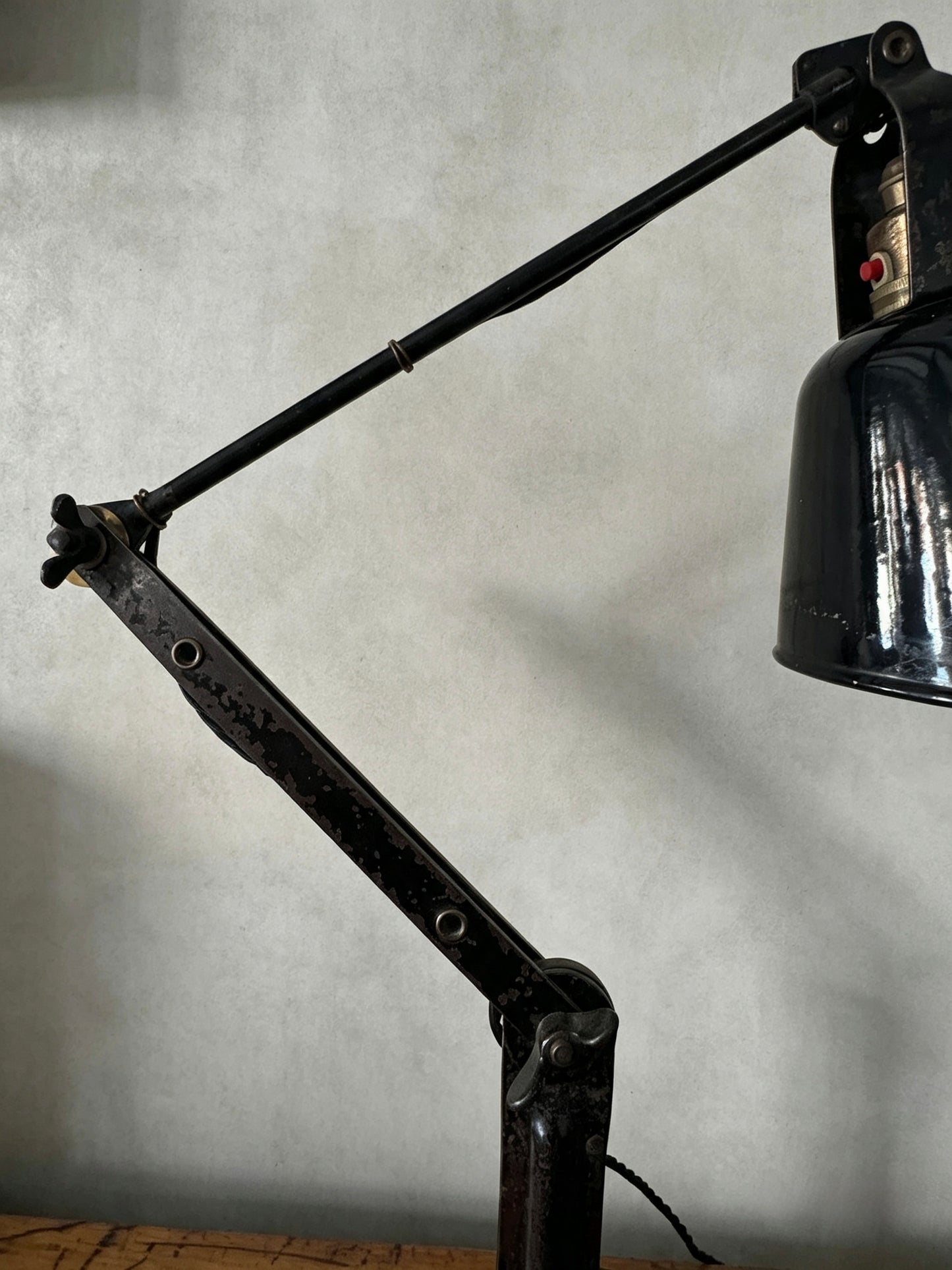 1930s Waligraph Zonalite Task Lamp