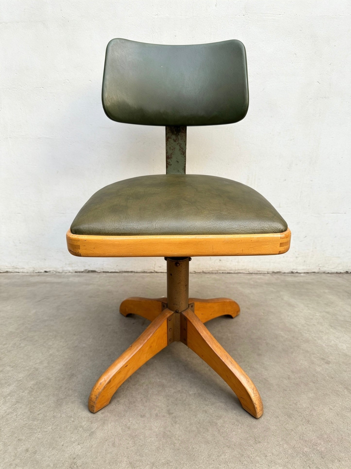 1930s Ama Elastik Factory Chair