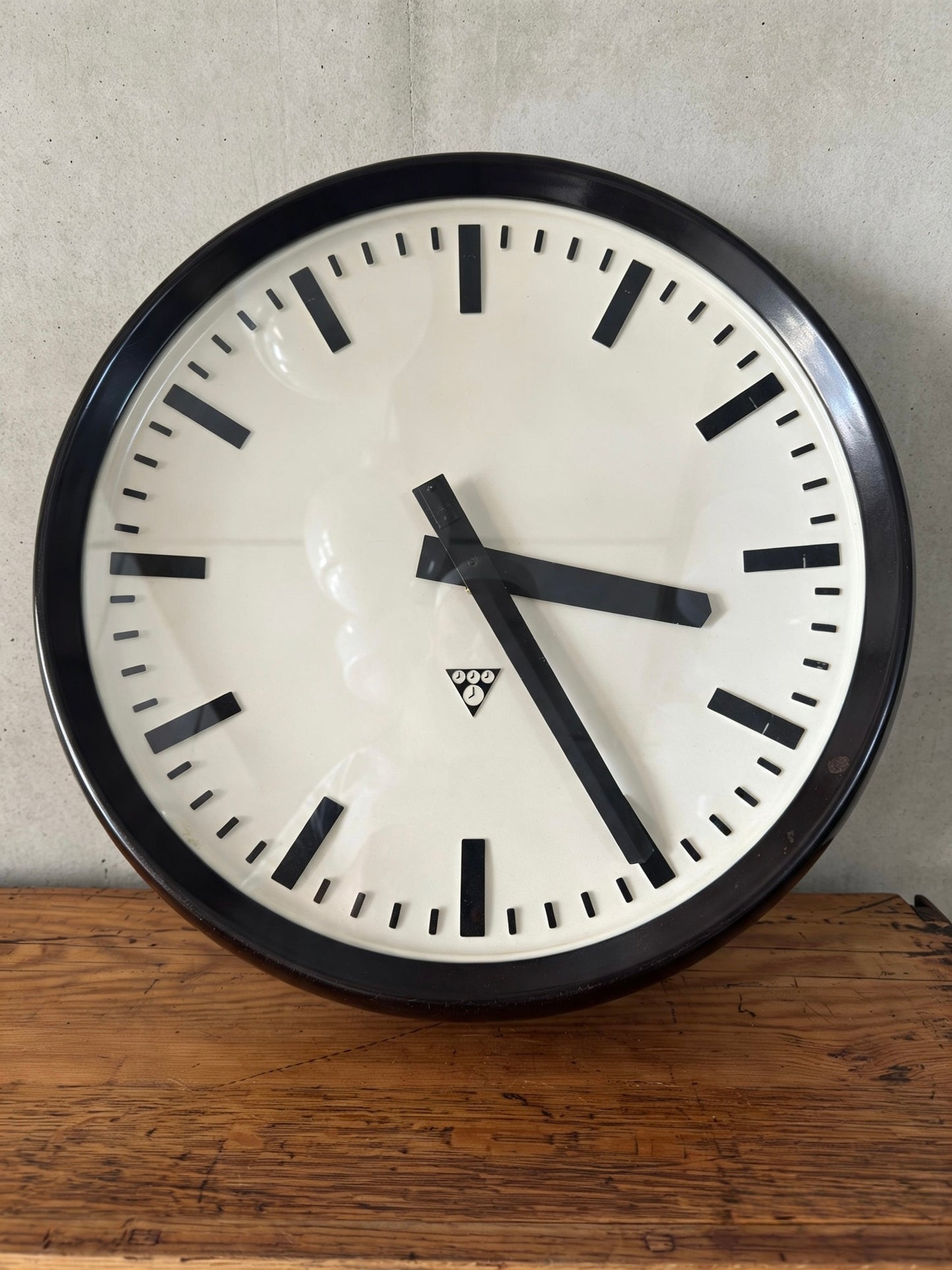 Large Czech 1950s Bakelite Office / Factory Clocks By Pragotron