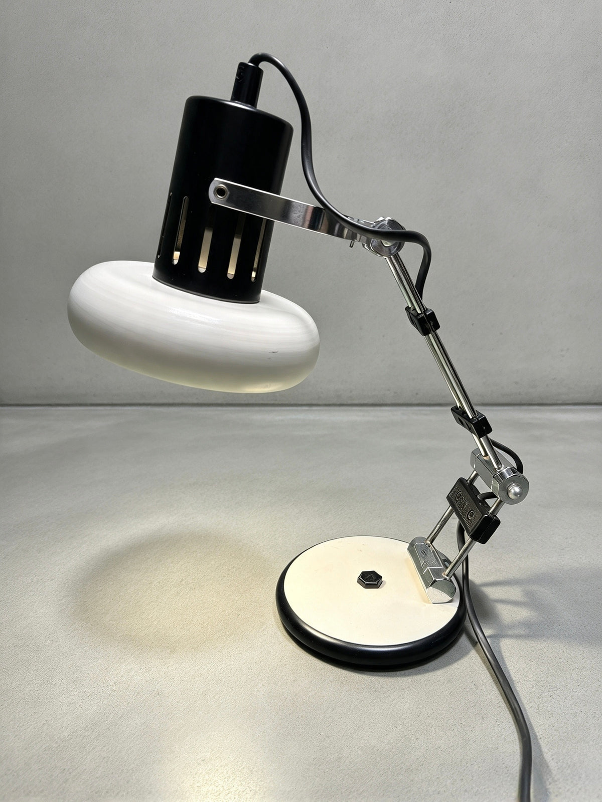 1970s Retro Desk Lamp by Luminor France