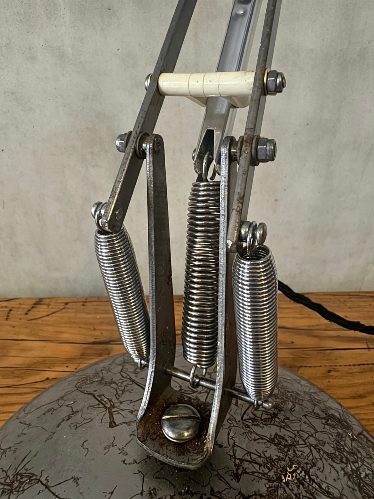 Herbert Terry Model 90 Anglepoise Table Lamp