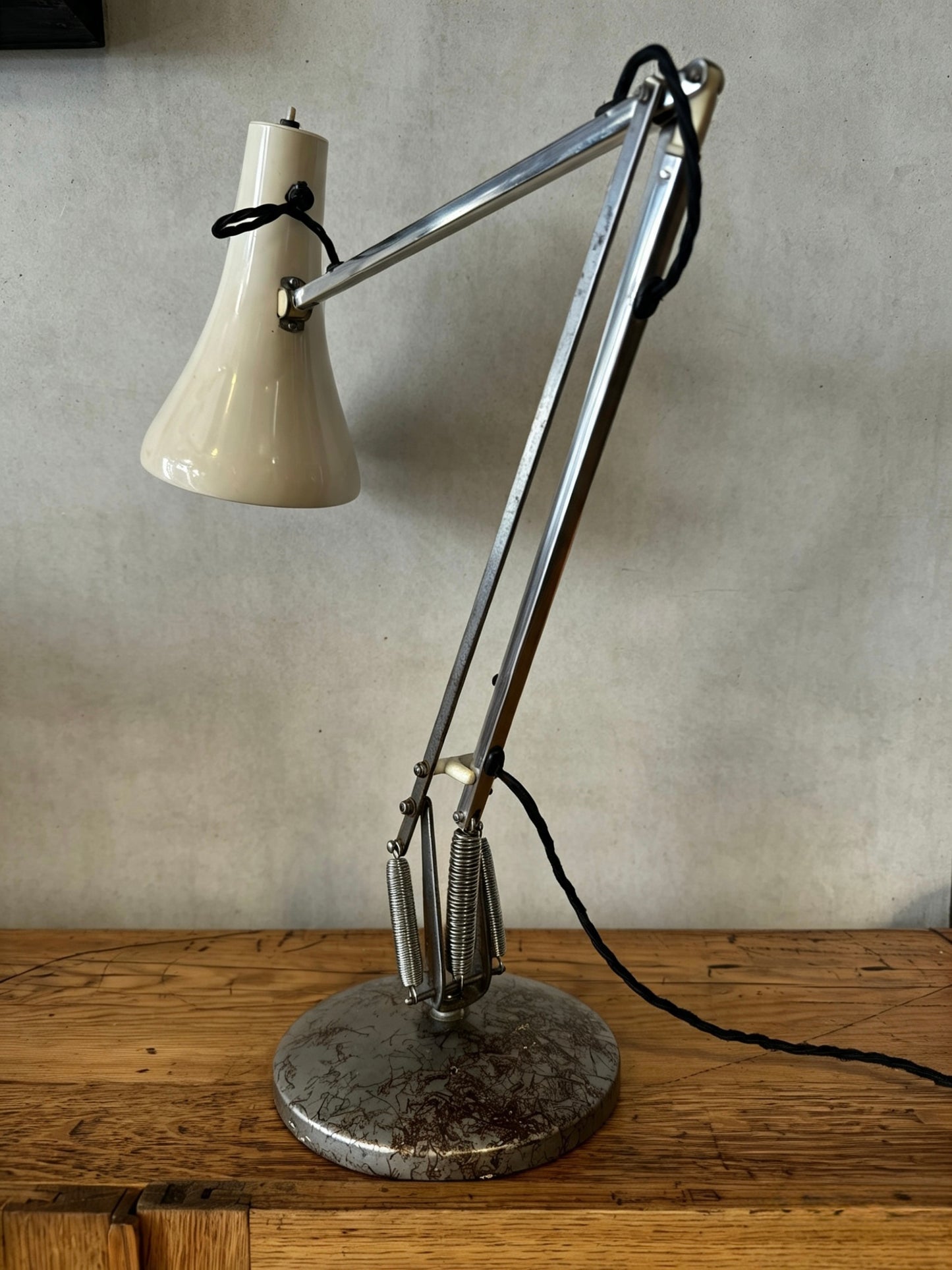 Herbert Terry Model 90 Anglepoise Table Lamp