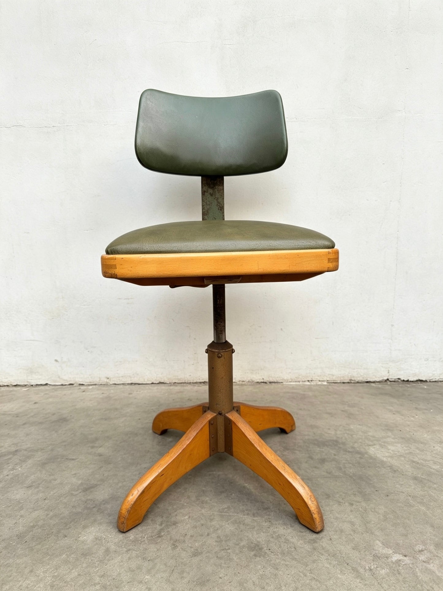 1930s Ama Elastik Factory Chair
