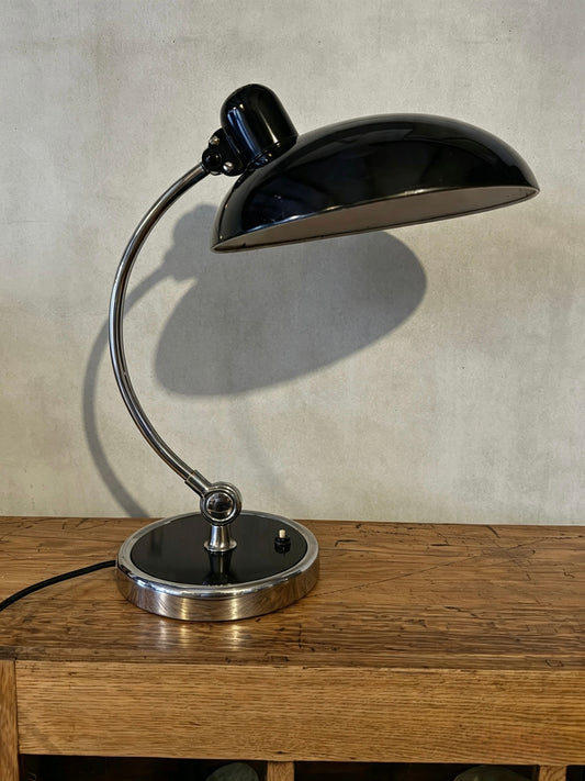 Model 6631 President Table Lamp By Kaiser Idell
