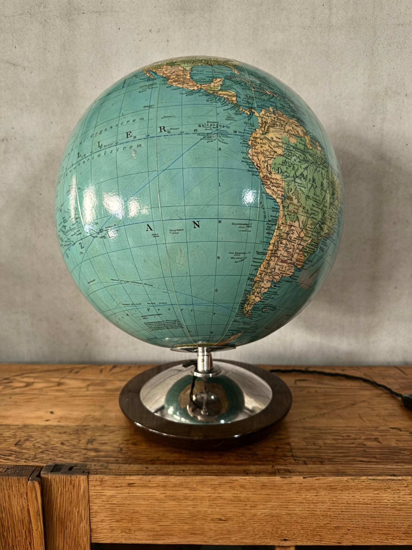 Vintage 1960s German Columbus Duo Glass Globe Lamp