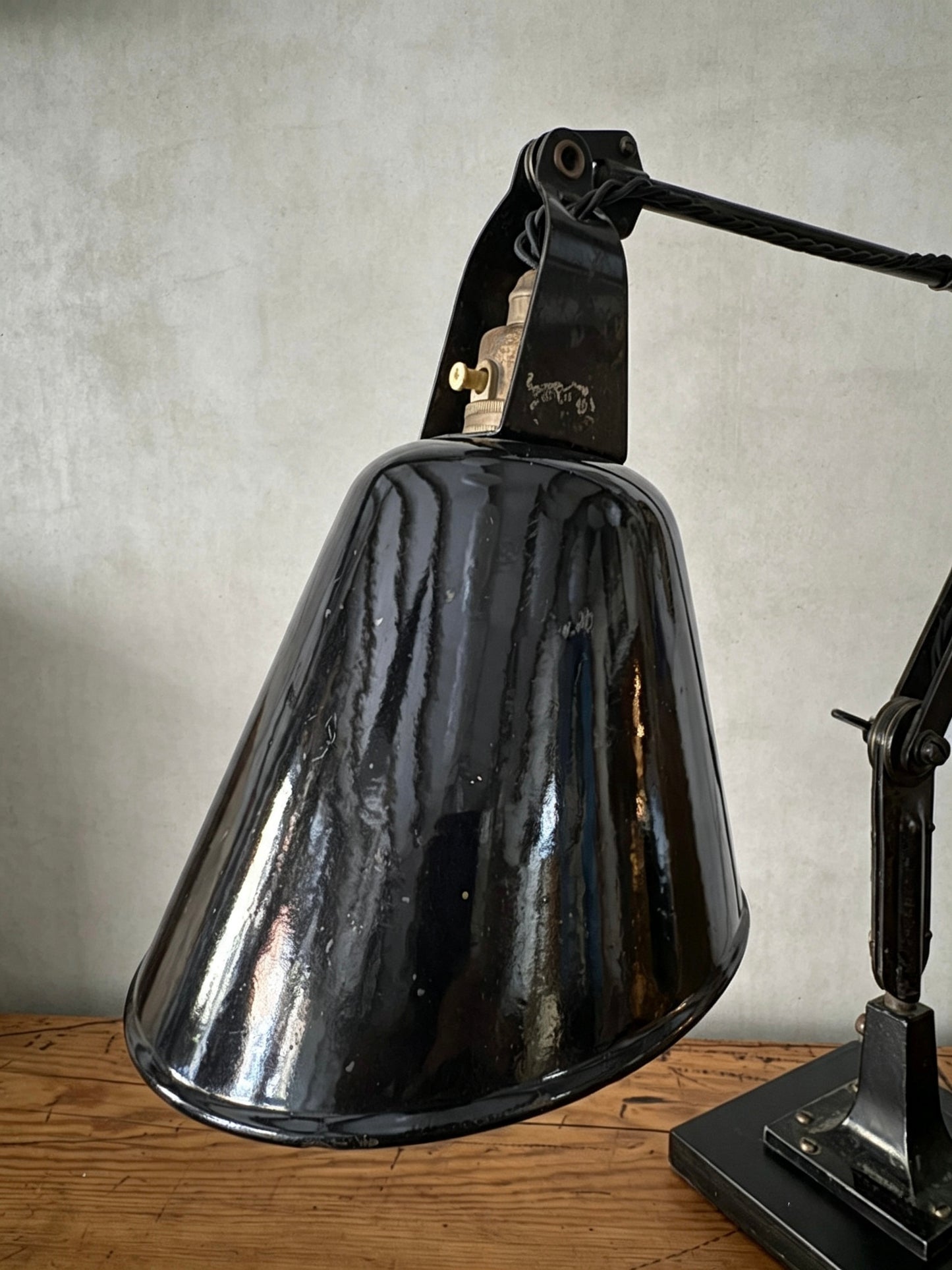 1930s Waligraph Zonalite Task Lamp