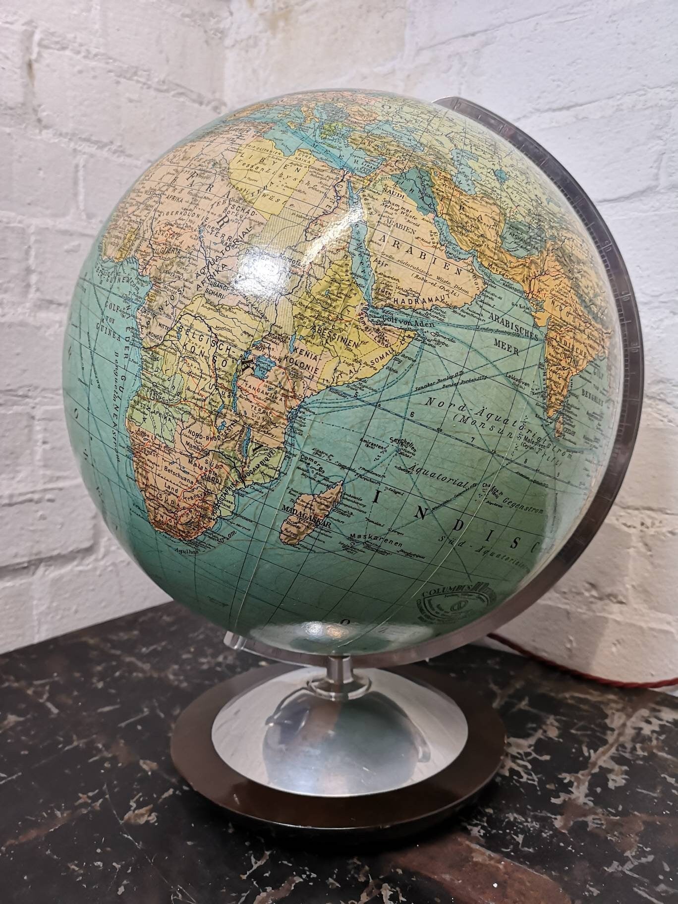 Vintage 1960s Columbus Duo Glass Globe Lamp