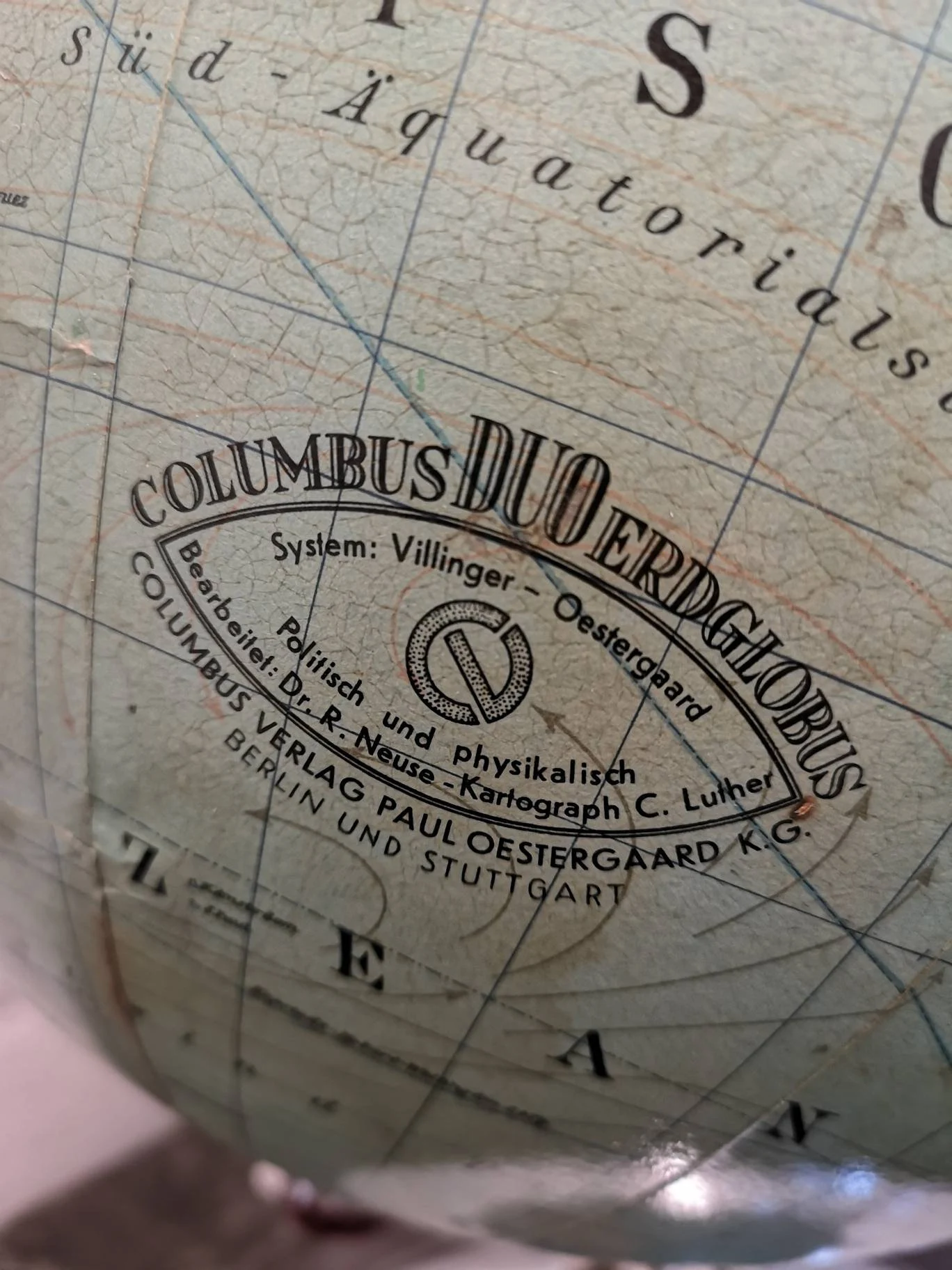 Vintage 1960s Columbus Duo Glass Globe Lamp